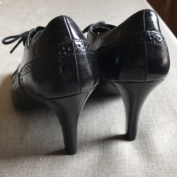 Black “Tuxedo” Heels 7.5M Merona - Picture 4 of 7